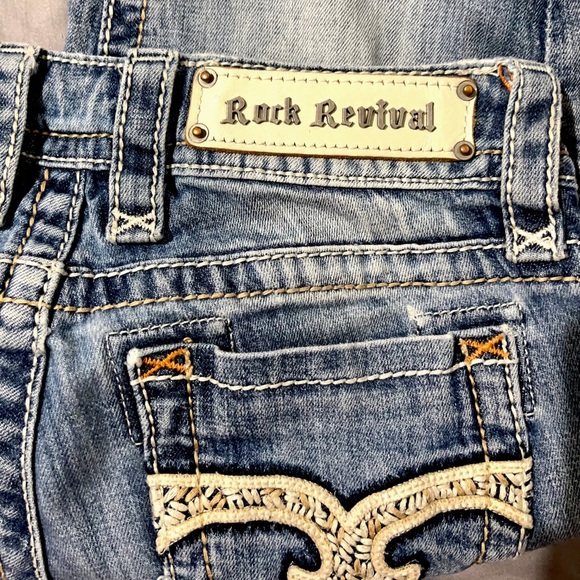 Rock Revival Angela Crop - Size 25 - Picture 6 of 16